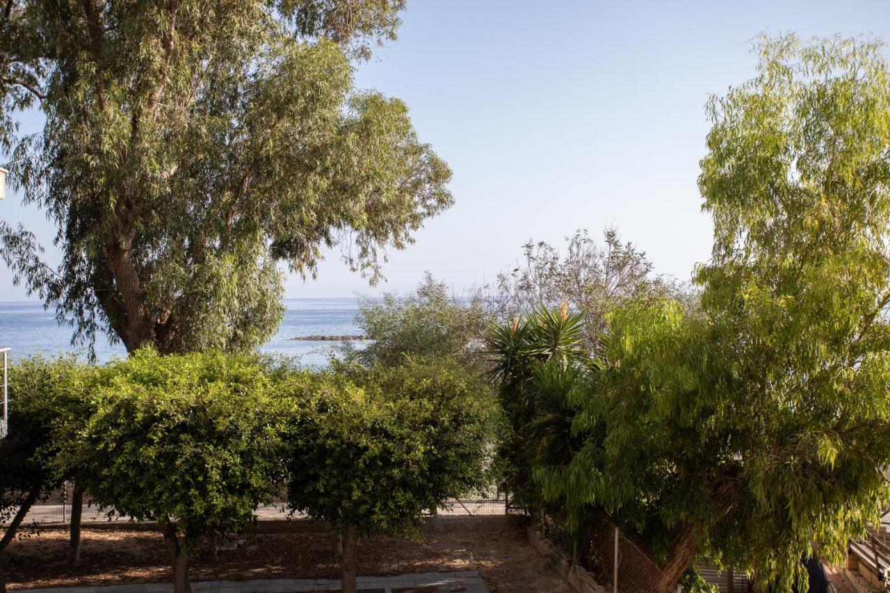 Mayra Seafront Luxury Apartment Lemesós Eksteriør bilde