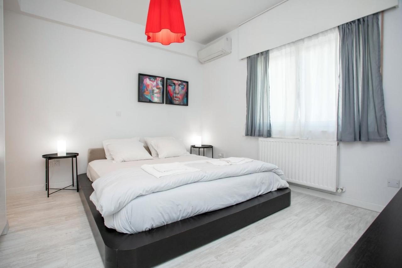 Mayra Seafront Luxury Apartment Lemesós Eksteriør bilde