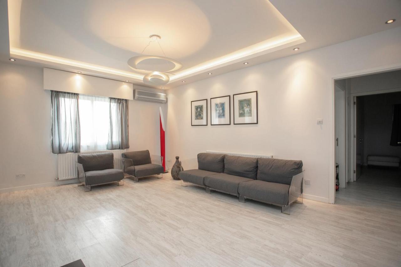 Mayra Seafront Luxury Apartment Lemesós Eksteriør bilde